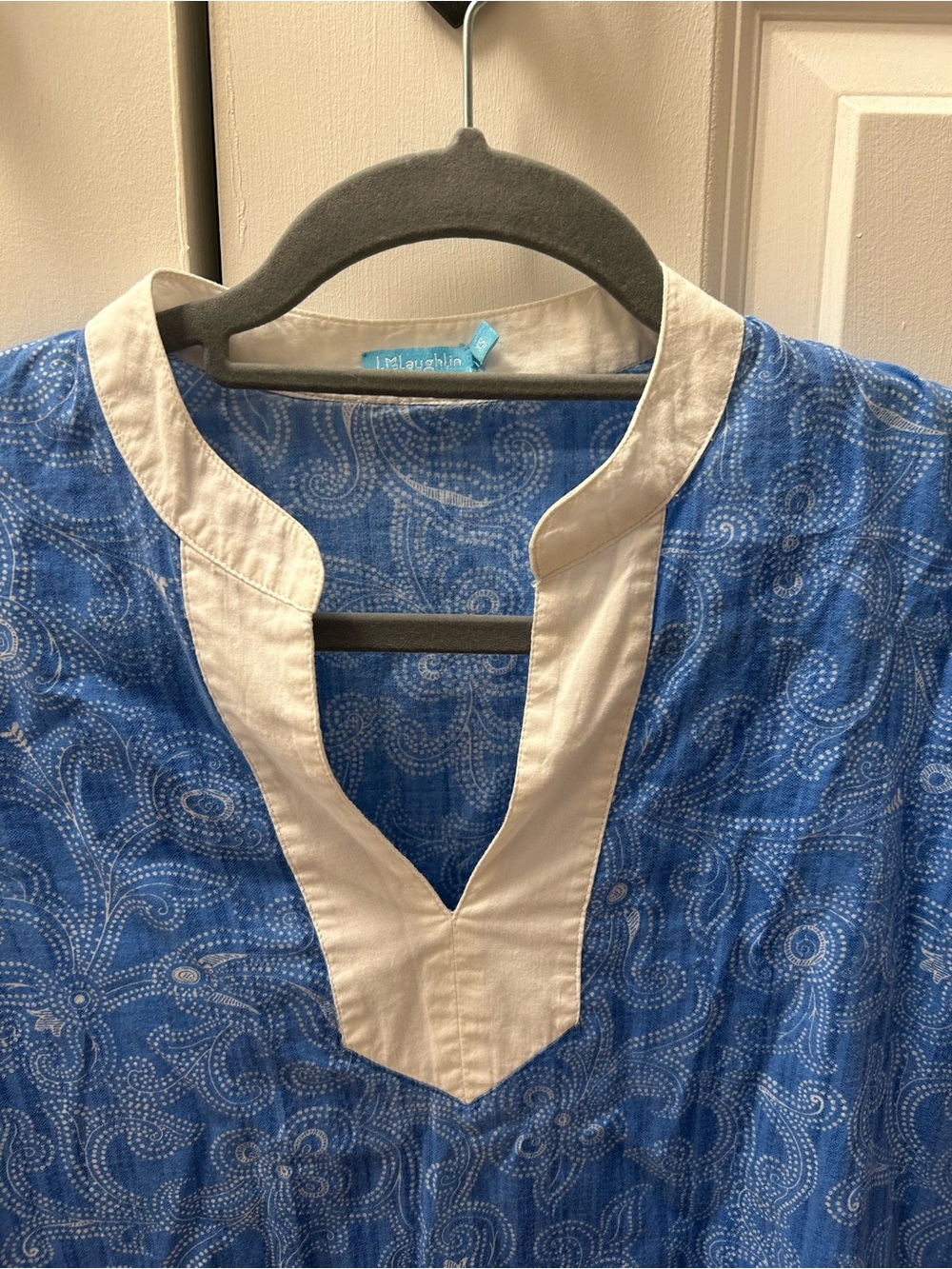 J. McLaughlin Women's Blue Printed Tunic with White Trim V Neck 💯 Cotton XS - Picture 2 of 11